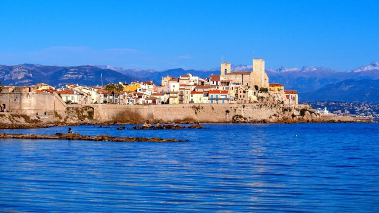 Discover How To Get Weed In Antibes