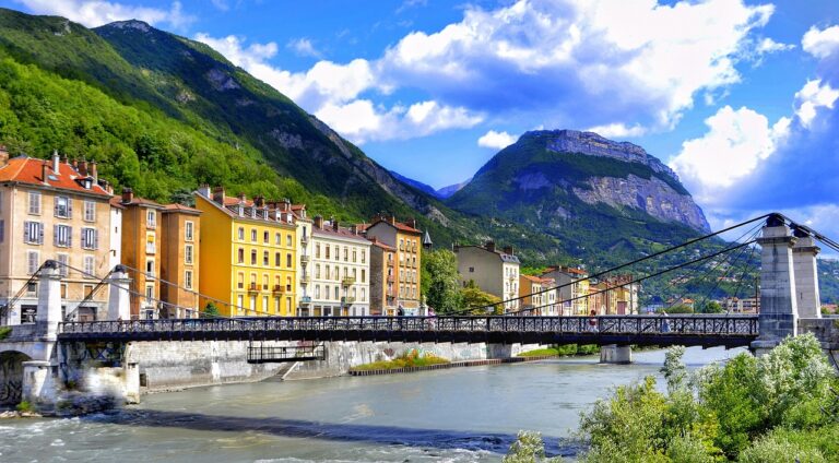 Discover How To Get Weed In Grenoble