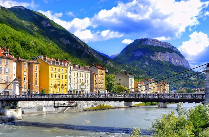 Discover How To Get Weed In Grenoble