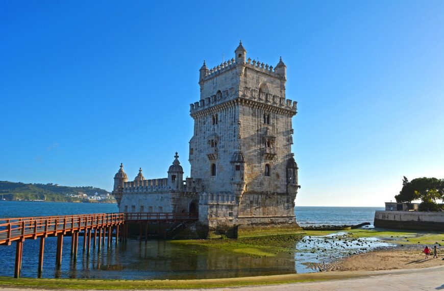 Discover How To Get Weed In Guimaraes
