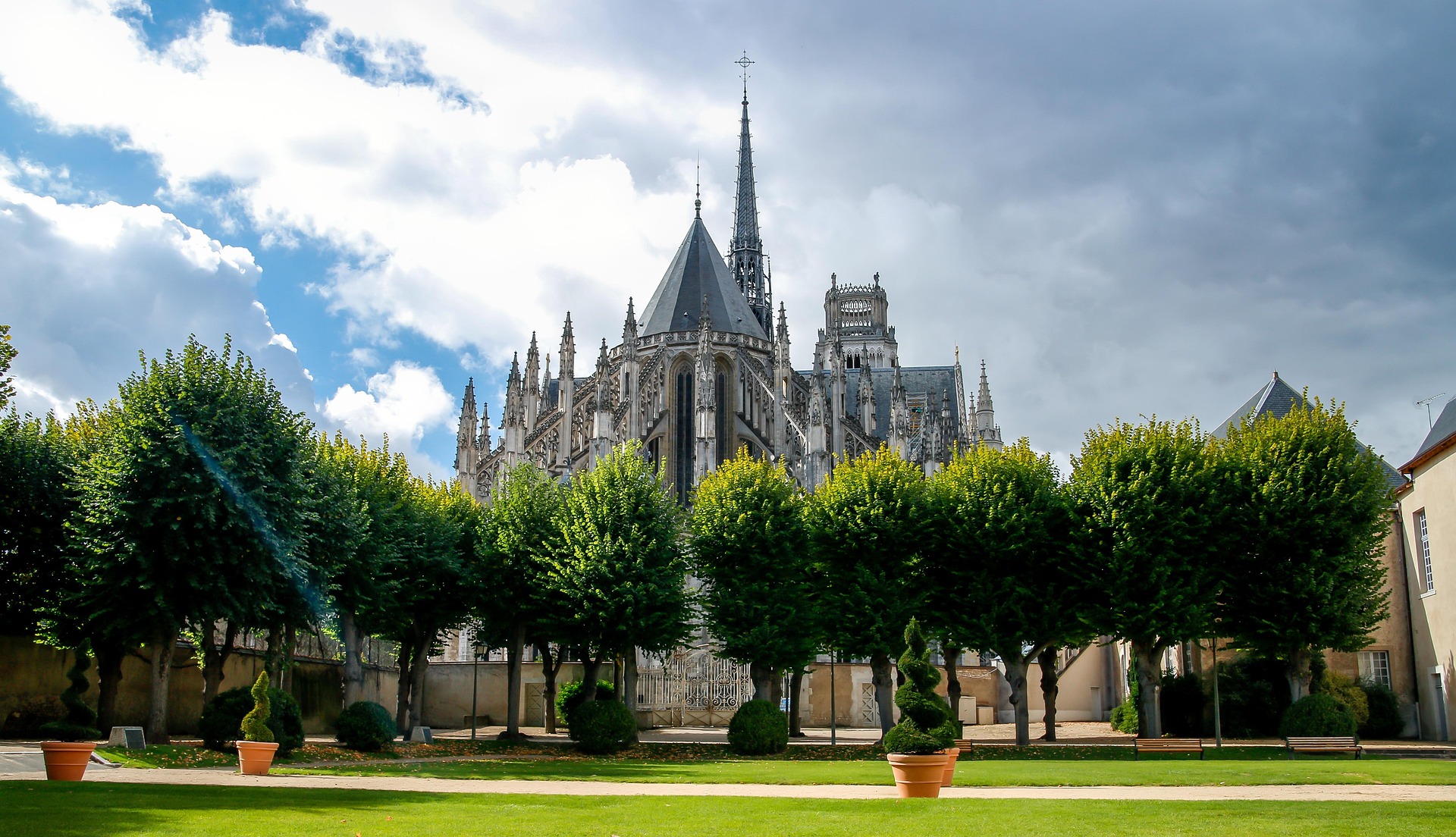 Discover How To Get Weed In Orléans